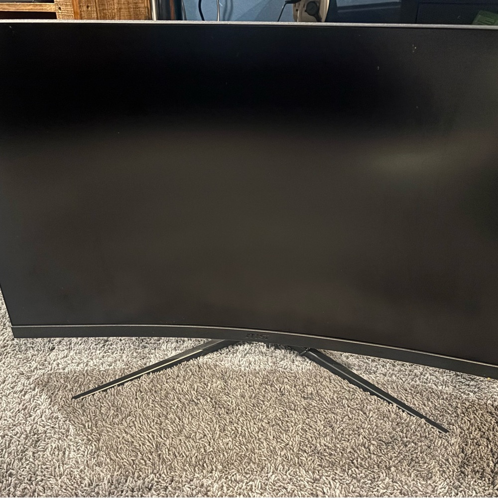 MSI gaming monitor 31 1/2 inches, 250 Hz with HDMI cord ( no box)